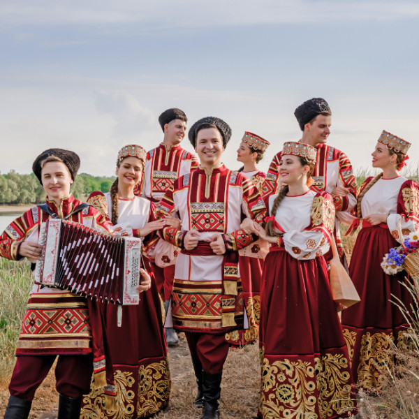 Народные хиты от ансамбля Ивушка
